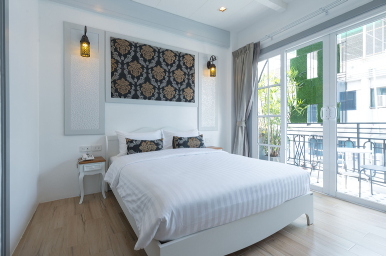 Bedroom 30