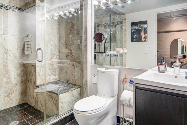 Bathroom 4, Waterfront Cleveland Apt ~ 1 Mi to Downtown, Cuyahoga