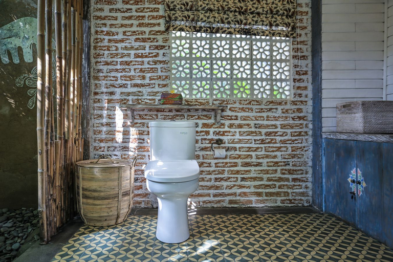 bathroom 8