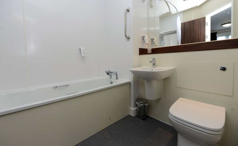 Bathroom 4, Fallow Field, Telford by Marston's Inns, Telford and Wrekin