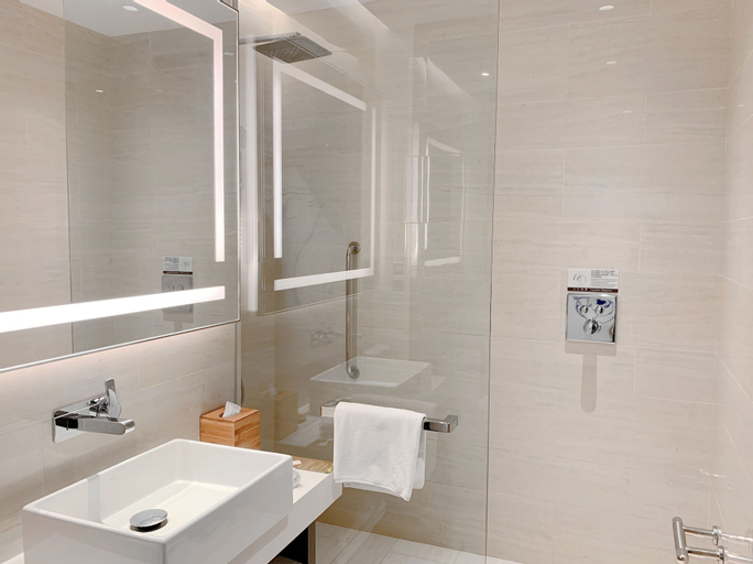 Bathroom 8