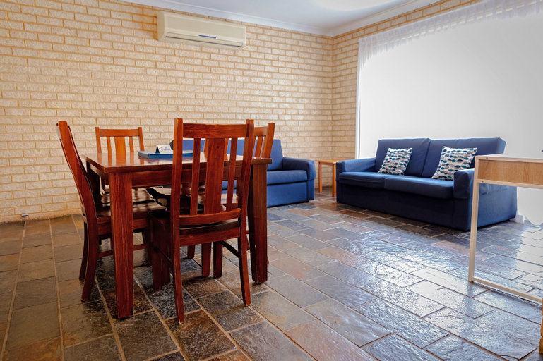 Dining Room 5