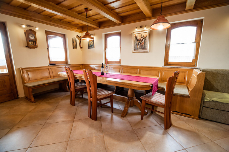 Others 3, Country House Mirt, Sevnica