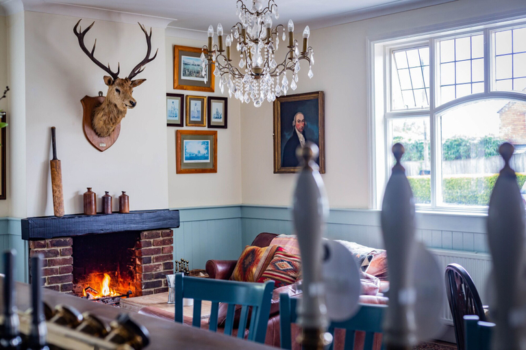 Others 5, The Cricketers Inn, Hampshire