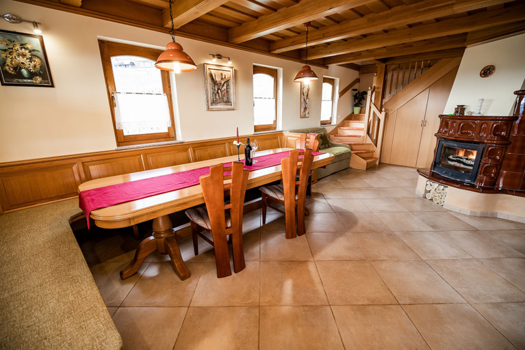 Others 5, Country House Mirt, Sevnica