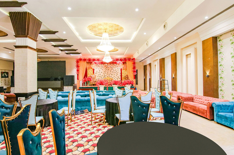 Food & Drinks 3, Fabhotel Prime Royal Maple, Ludhiana