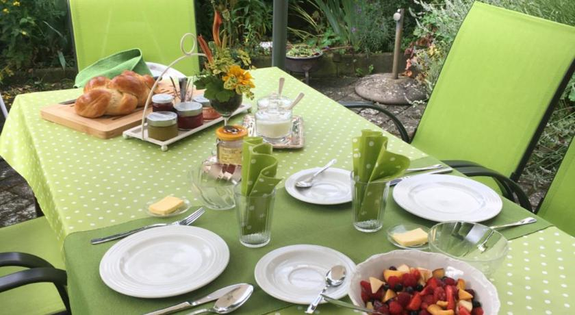 Food & Drinks 3, Pension Chesselberg, Sissach