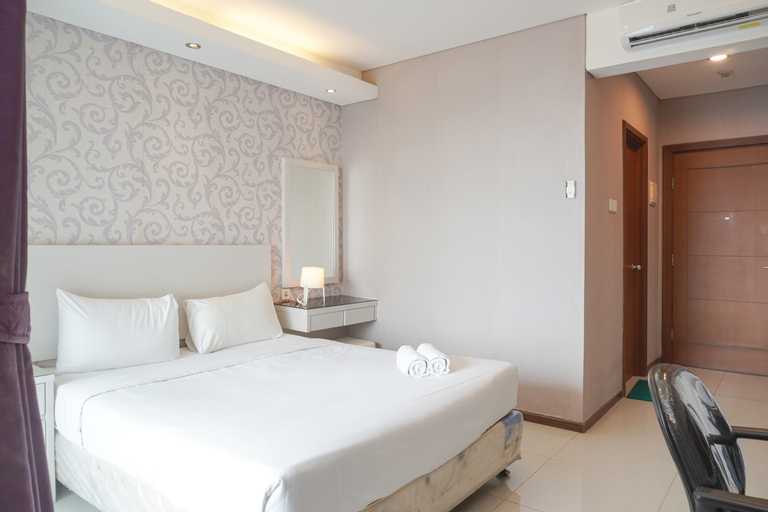 Best Elegant and Cozy Stay Studio at Thamrin Executive Apartment By Travelio, Central Jakarta
