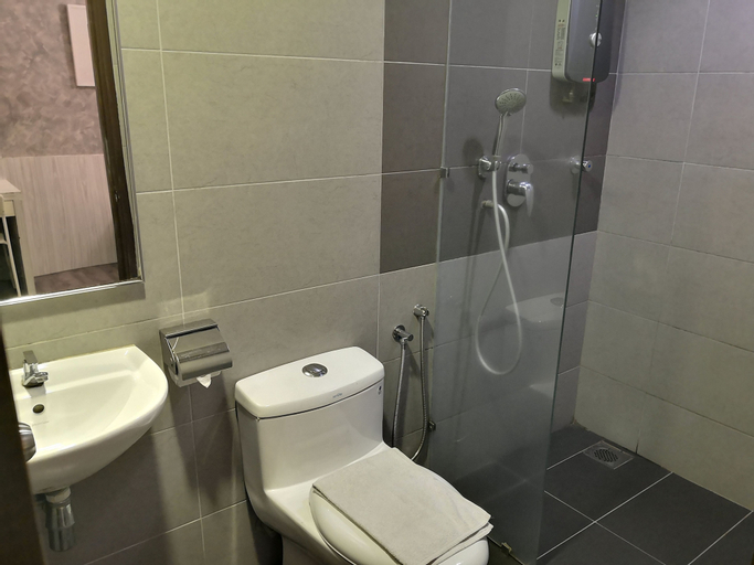 Bathroom 4