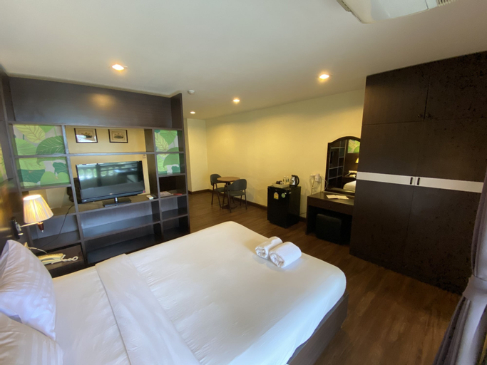 Bedroom 8