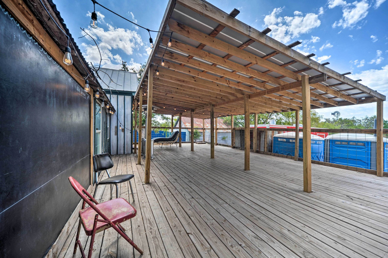 Others 1, Pet-friendly Harper Farmhouse w/ Large Deck!, Gillespie