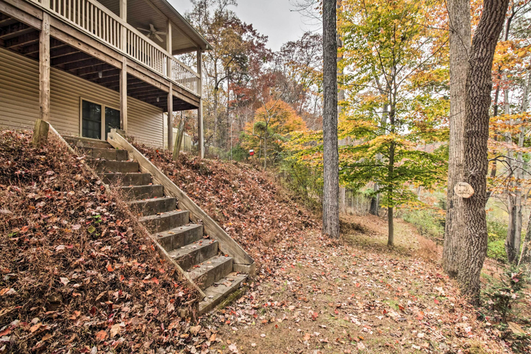 Exterior & Views 2, Goodview Home w/ Decks & Direct Lake Access!, Bedford