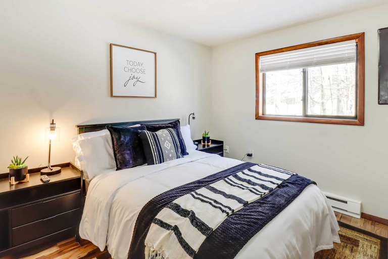 Bedroom 3, Tobyhanna Vacation Home w/ Community Pool Access, Monroe