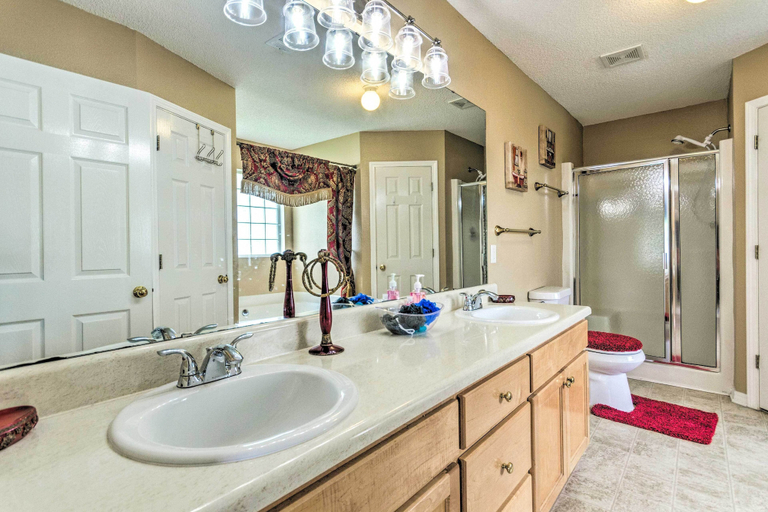 Others 4, Waterfront Pensacola Home w/ Florida Room!, Escambia