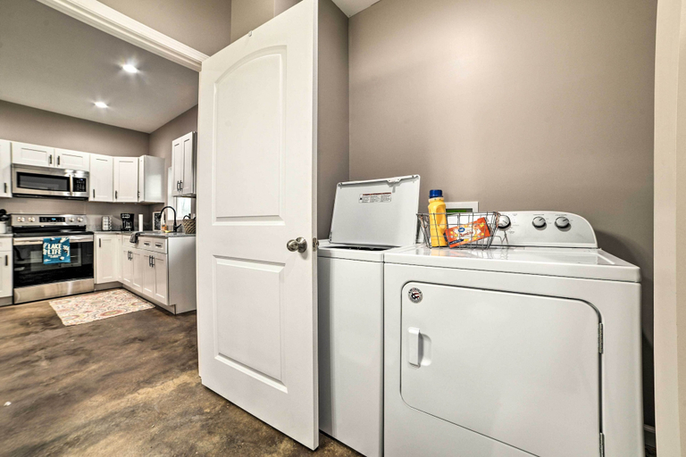 Others 5, Pet-friendly Murray Vacation Rental w/ Grill!, Calloway
