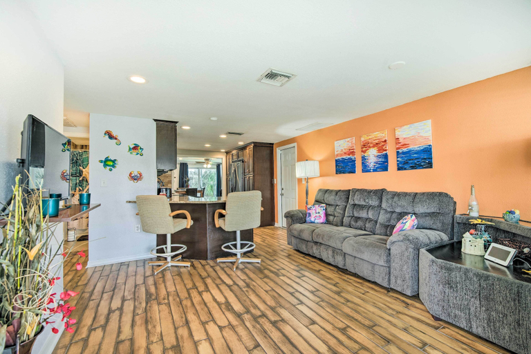 Others 5, Sun-soaked Hudson Getaway w/ Canal Access!, Pasco