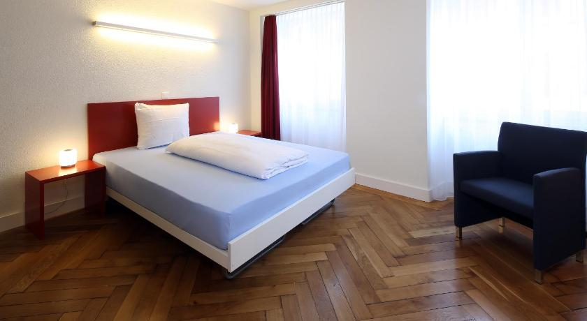 Bedroom 3, Hotel Roter Ochsen, Solothurn