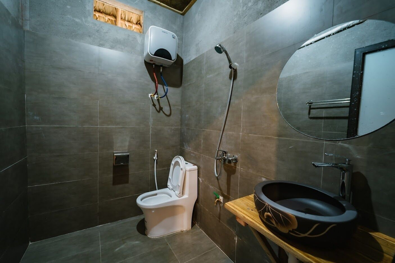 Bathroom 3, Hà Giang Xanh Retreat, Vị Xuyên