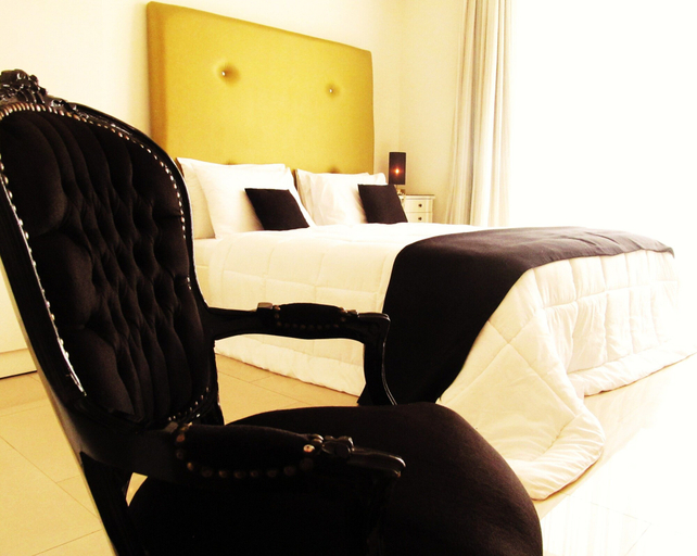 Bedroom 3, The Aknac Hotel, Tema