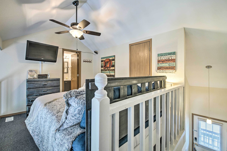 Bedroom 3, Cozy & Convenient Branson Condo w/ Balcony!, Taney