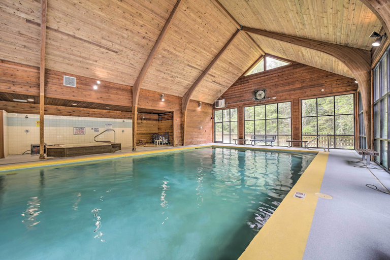 Sport & Beauty 5, Stunning Sapphire Valley Resort Townhome w/ Perks!, Jackson