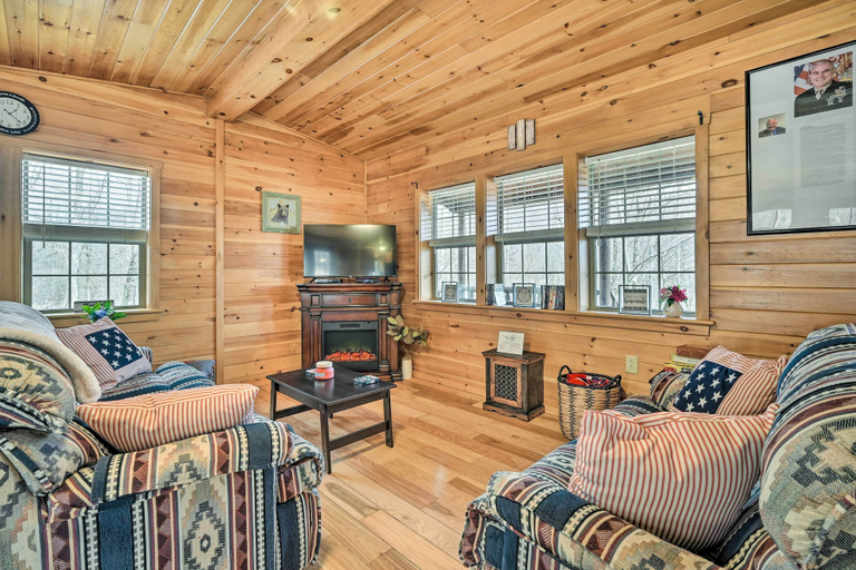 Others 1, Cozy Cabin in Parsons: Hike, Fish & Explore!, Tucker