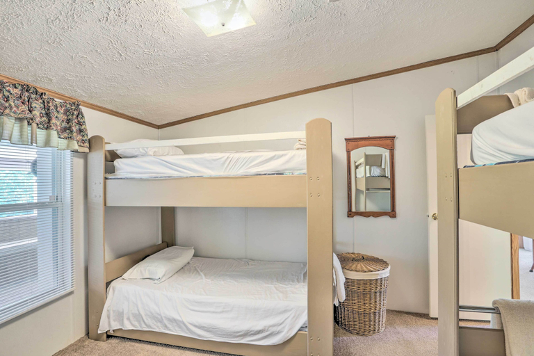 Bedroom 3, Bright Steinhatchee Home: Proximity to Ocean!, Taylor