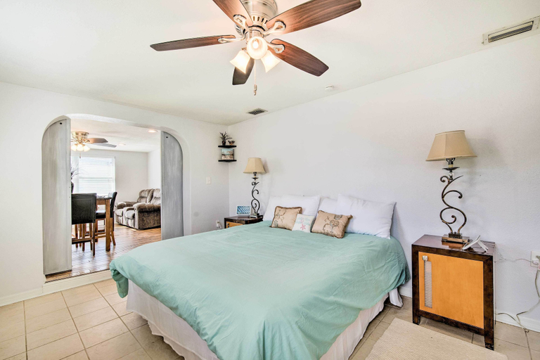 Bedroom 2, Sun-soaked Hudson Getaway w/ Canal Access!, Pasco