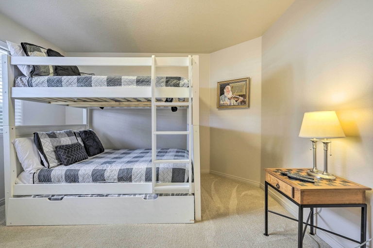 Bedroom 3, Beautiful St George Condo ~ 5 Mi to Downtown!, Washington