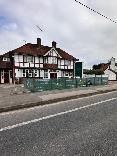Exterior & Views 2, The Pheasant Bar & Restaurant Hotel, Wokingham