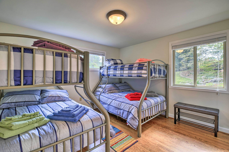Bedroom 3, Easy Hiking & Sightseeing! Kingsport Home w/ Deck, Sullivan