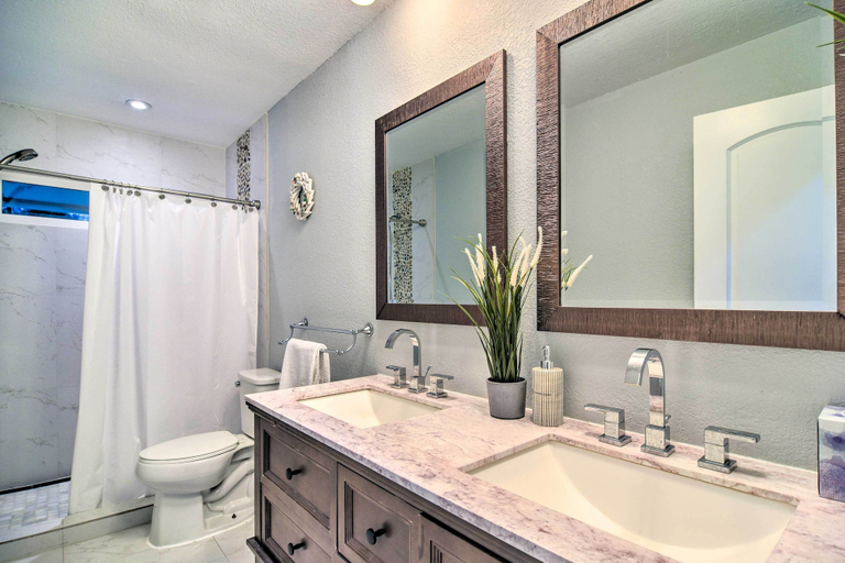 Bathroom 4, Updated Largo Getaway w/ Private Pool & Lanai!, Pinellas