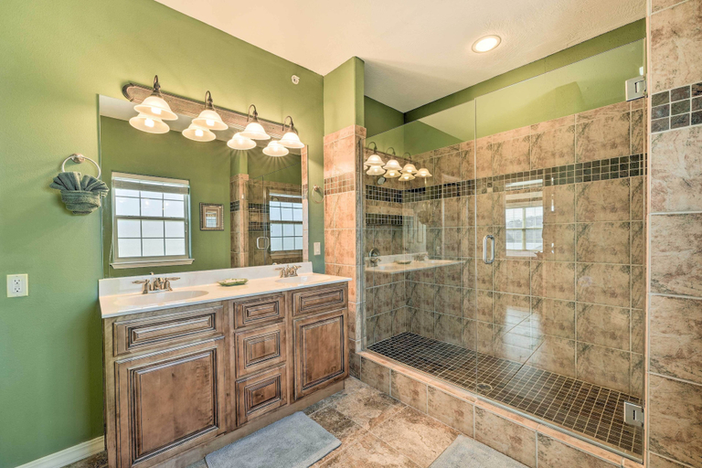 Bathroom 4, Spacious Branson Condo on Table Rock Lake!, Stone