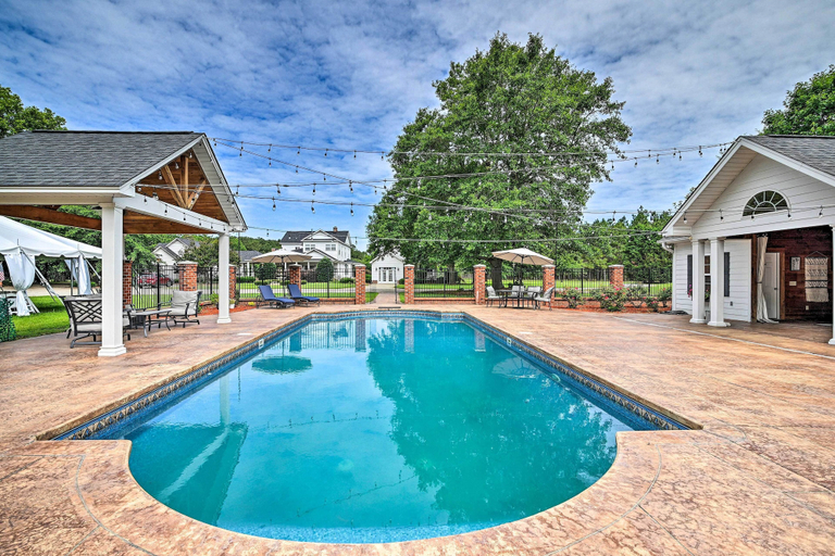 Sport & Beauty 1, Stunning Sumter Home on Active 330-acre Farm!, Sumter