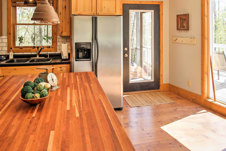 Others 5, Spacious Pine Lake Home: Deck, Fire Pit + 3 Acres!, Crow Wing