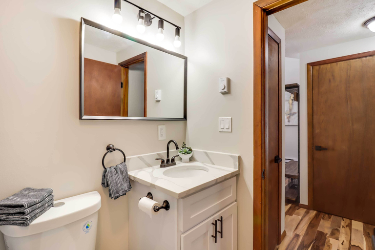 Bathroom 4, Tobyhanna Vacation Home w/ Community Pool Access, Monroe