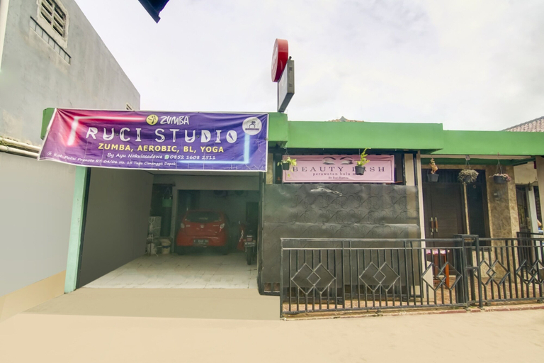 Exterior & Views, Hotel O Nakula Sadewa, Depok