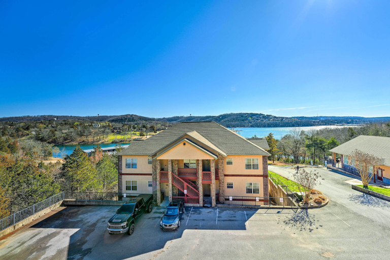 Exterior & Views 2, Spacious Branson Condo on Table Rock Lake!, Stone