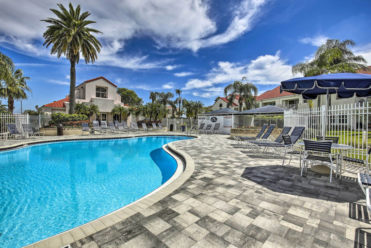 Sport & Beauty 1, St Pete Condo w/ Heated Pool - 3 Miles to Beach!, Pinellas