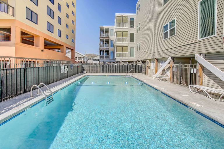 Sport & Beauty 5, Oceanfront North Myrtle Beach Condo w/ Views!, Horry