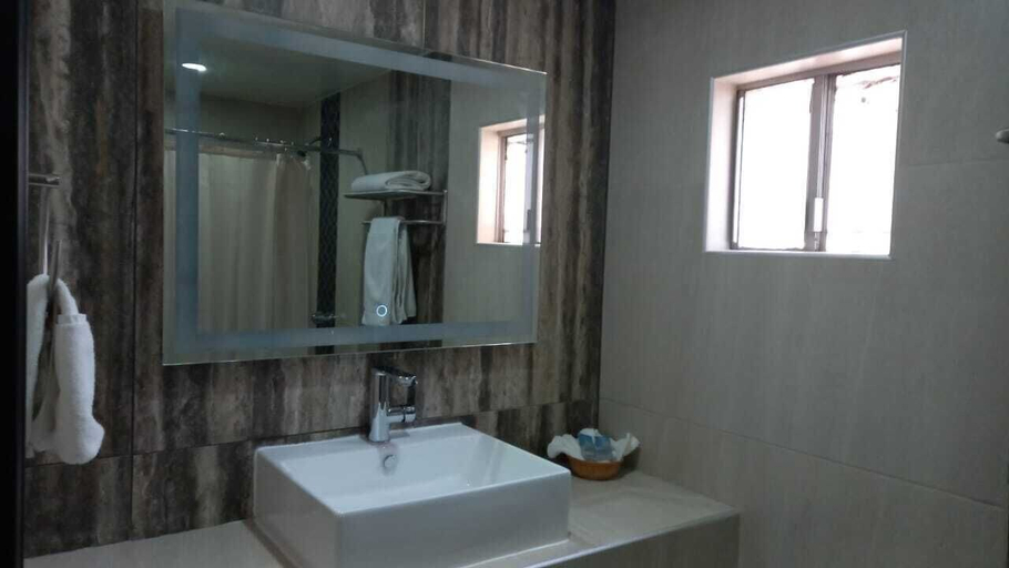 Bathroom 3, Hotel Siesta Real, Mexicali