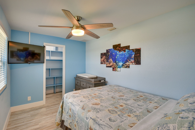Bedroom 2, Riverfront Port Orange Home w/ Dock & Slip!, Volusia