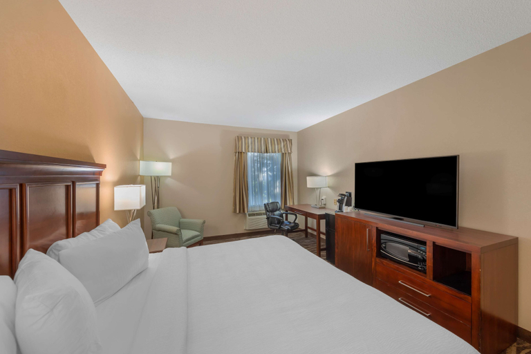 Bedroom 3, Best Western Plus Russellville Hotel & Suites, Franklin