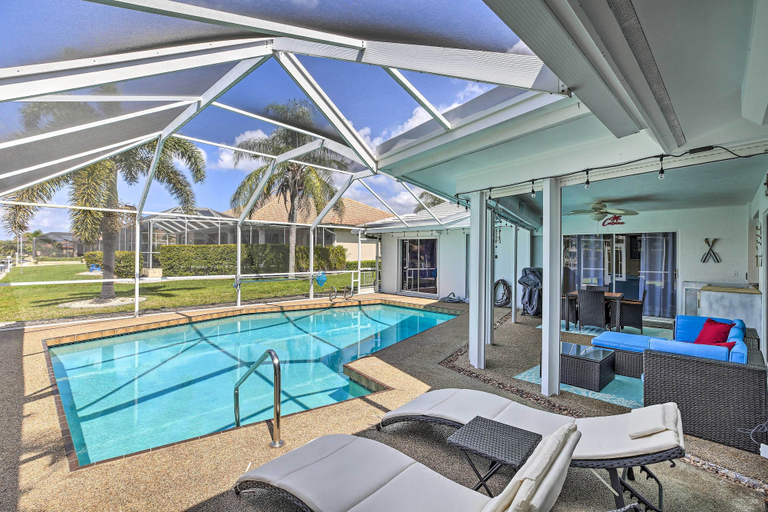 Sport & Beauty 5, Spacious Punta Gorda Home w/ Private Pool & Views!, Charlotte