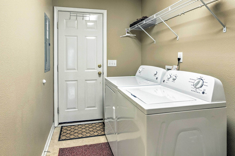 Bathroom, Waterfront Pensacola Home w/ Florida Room!, Escambia