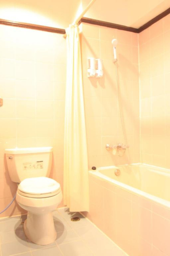 Bathroom, River Kwai Hotel Kanchanaburi, Muang Kanchanaburi