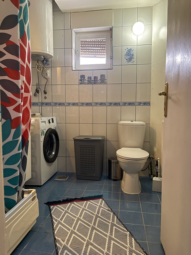 Bathroom, SunnyHill Apartments, Priština