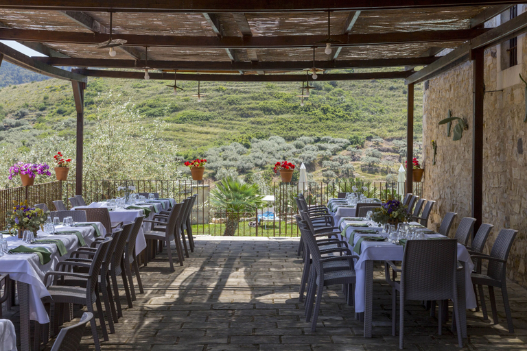 Food & Drinks 5, Masseria Fortificata Lo Zafferaneto, Syracuse