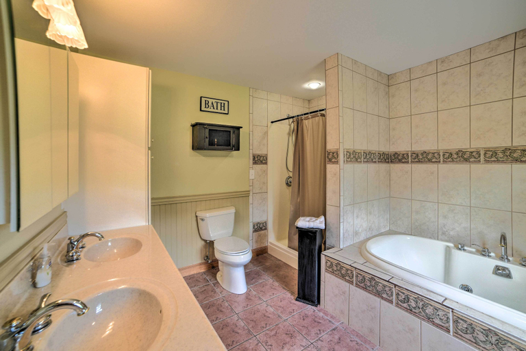 Bathroom 4, Standish Apartment W/deck - 2 Mi to Sebago Lake!, Cumberland