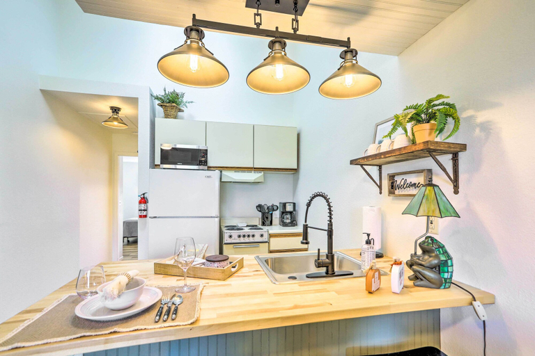 Others 5, Pet-Friendly Oak Harbor Condo: Walk to Lake!, Ottawa